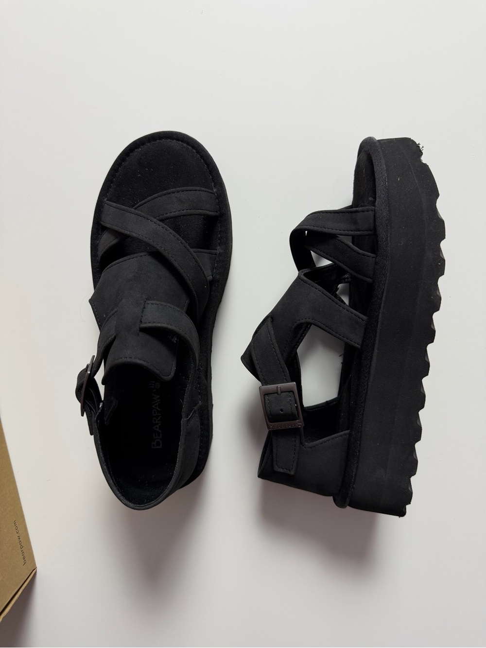 NIB Bearpaw Suede Platform Strappy Sandals, Black, Size Women’s 9